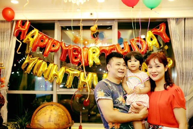 Công Vinh khoe ảnh con gái đã lớn; Đặng Thu Thảo khoe ảnh tự sướng - Ảnh 24.