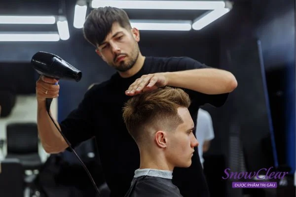 Sấy tóc short quiff